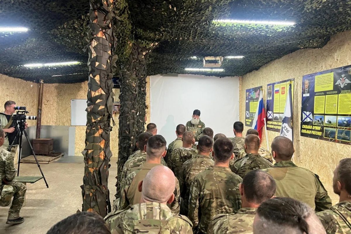 Кинокомпания «Родина» приступила к съемкам документального фильма «Молитва на передовой»