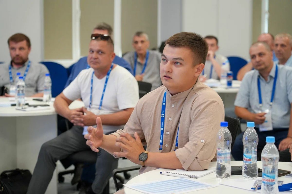Леонид Пасечник: «Работа с молодежью — это стратегическая инвестиция в будущее региона»
