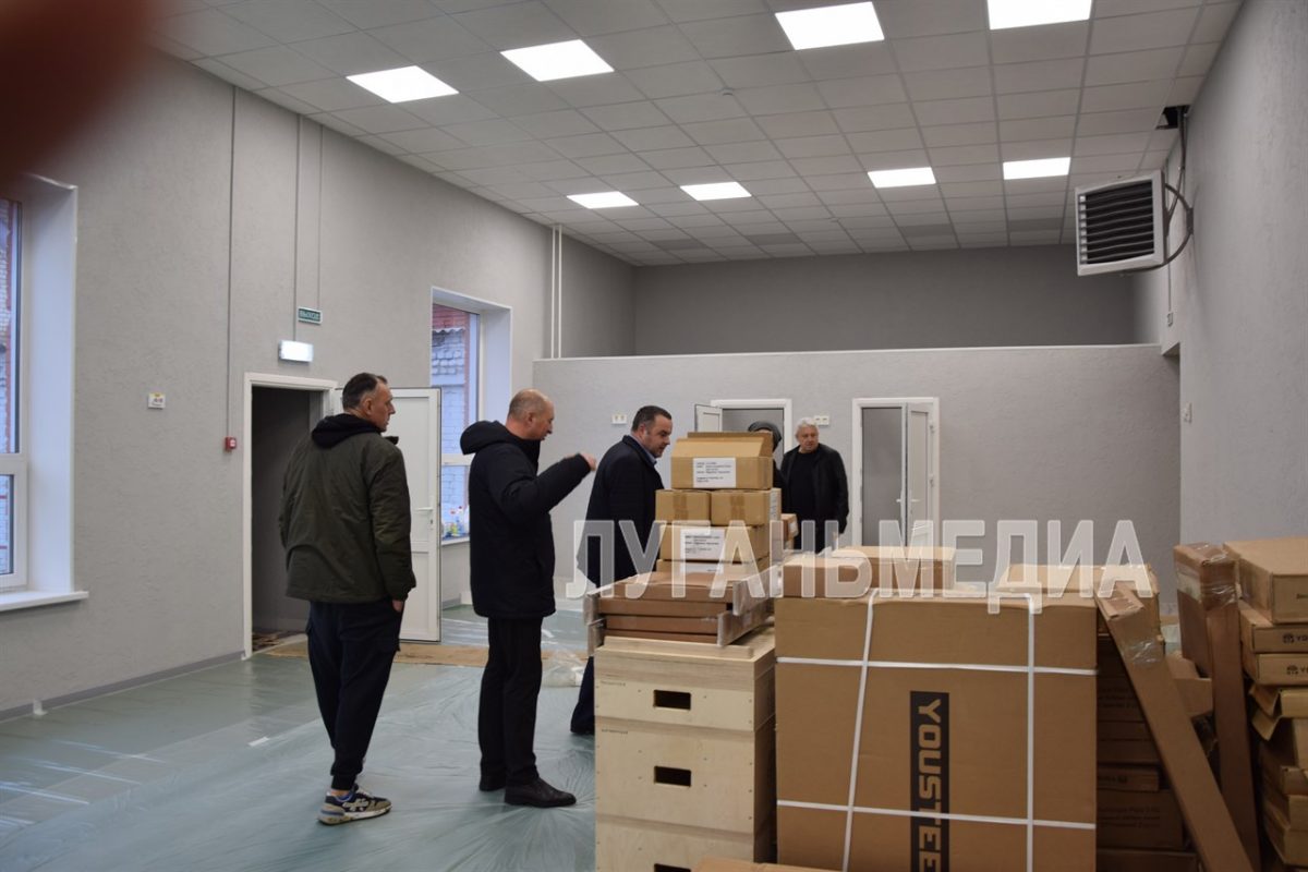 В спорткомплексе Славяносербска завершаются ремонтно-восстановительные работы