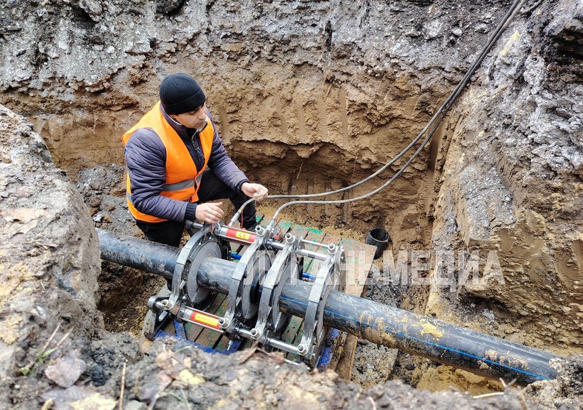 Ставрополье меняет участок водопроводной сети в Стаханове 