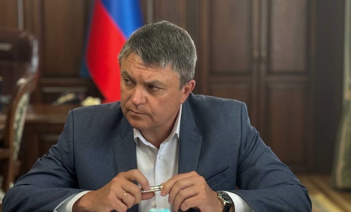 Леонид Пасечник: «Сегодня ночью вражеский беспилотник ударил по частному зданию в Новопскове»