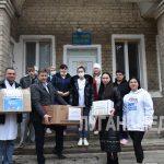 В рамках акции «Коробка храбрости» активисты «Единой России» передали подарки в Лутугинскую больницу