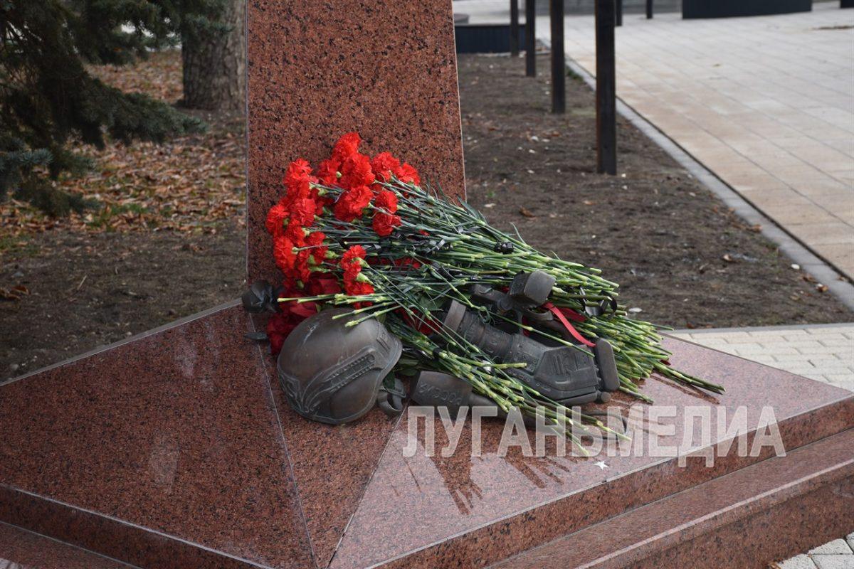 Жители республики почтили память журналистов, погибших при исполнении профессиональных обязанностей