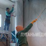 В Ровеньках продолжаются ремонты в многоквартирных домах