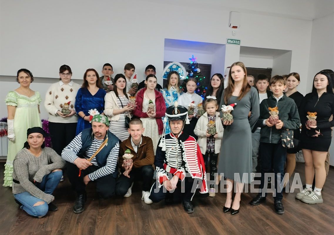 В Станично-Луганском музее донского казачества состоялся Бородинский бал