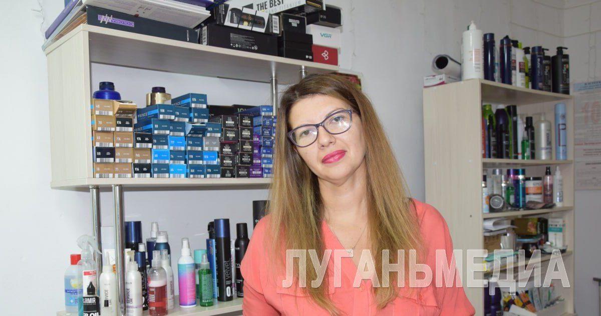 Сохранить волосы здоровыми зимой возможно: советы специалиста