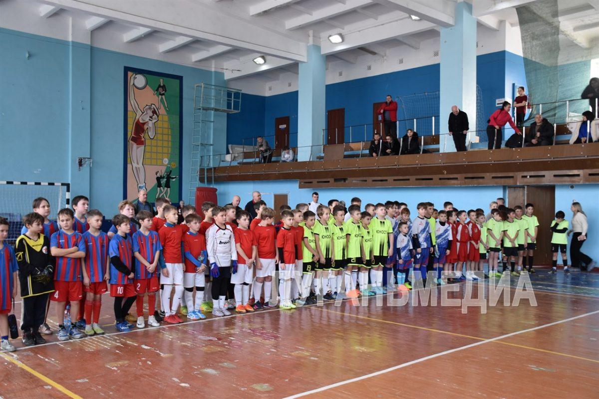 В Первомайске состоялся Открытый рождественский турнир по мини-футболу среди команд юношей 2014-2015 г.р.