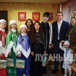 Детская школа искусств № 2 поздравила Администрацию Брянки со Старым Новым годом