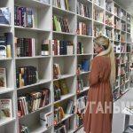 Активисты партии «Единая Россия» проинспектировали работу модельной библиотеки в Марковке