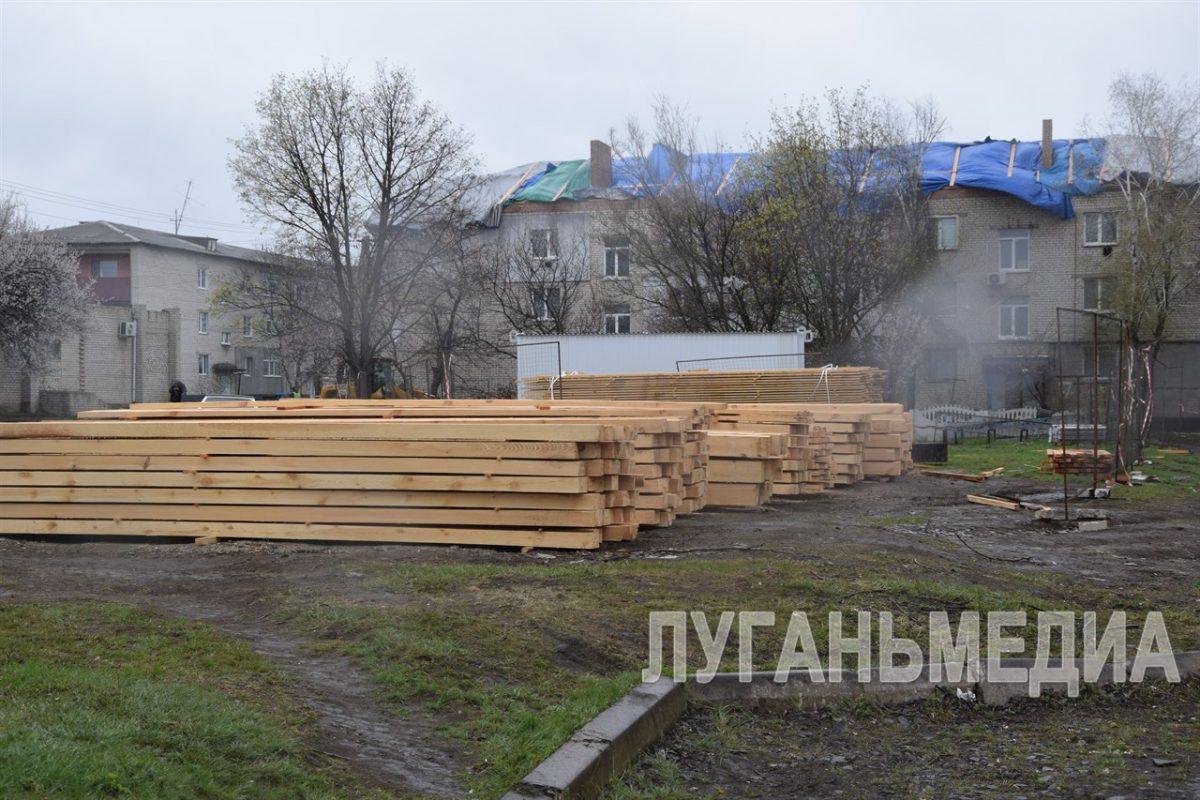 В Родаково ведется ремонт многоквартирных жилых домов