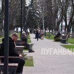 В Ровеньках завершили благоустройство аллеи по улице Ленина