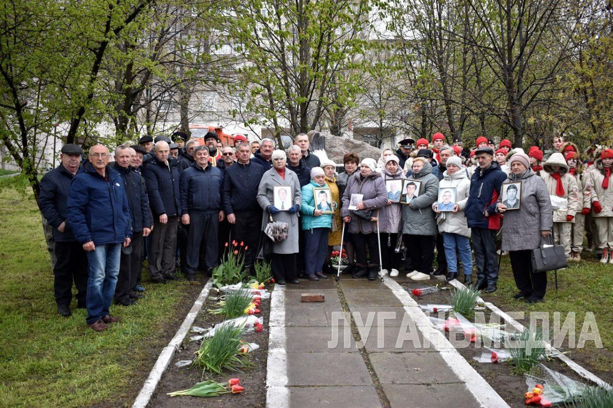 В Брянке прошел митинг-реквием, посвященный 40-й годовщине аварии на Чернобыльской АЭС