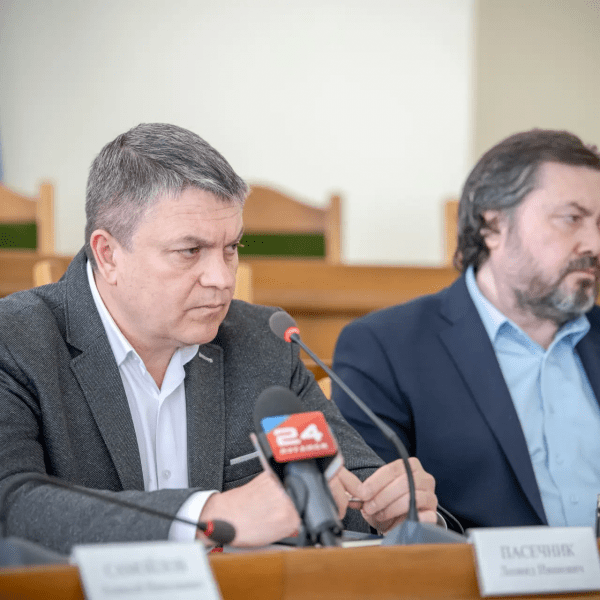 Леонид Пасечник: «Продолжаем работать над созданием условий для развития местного производства»