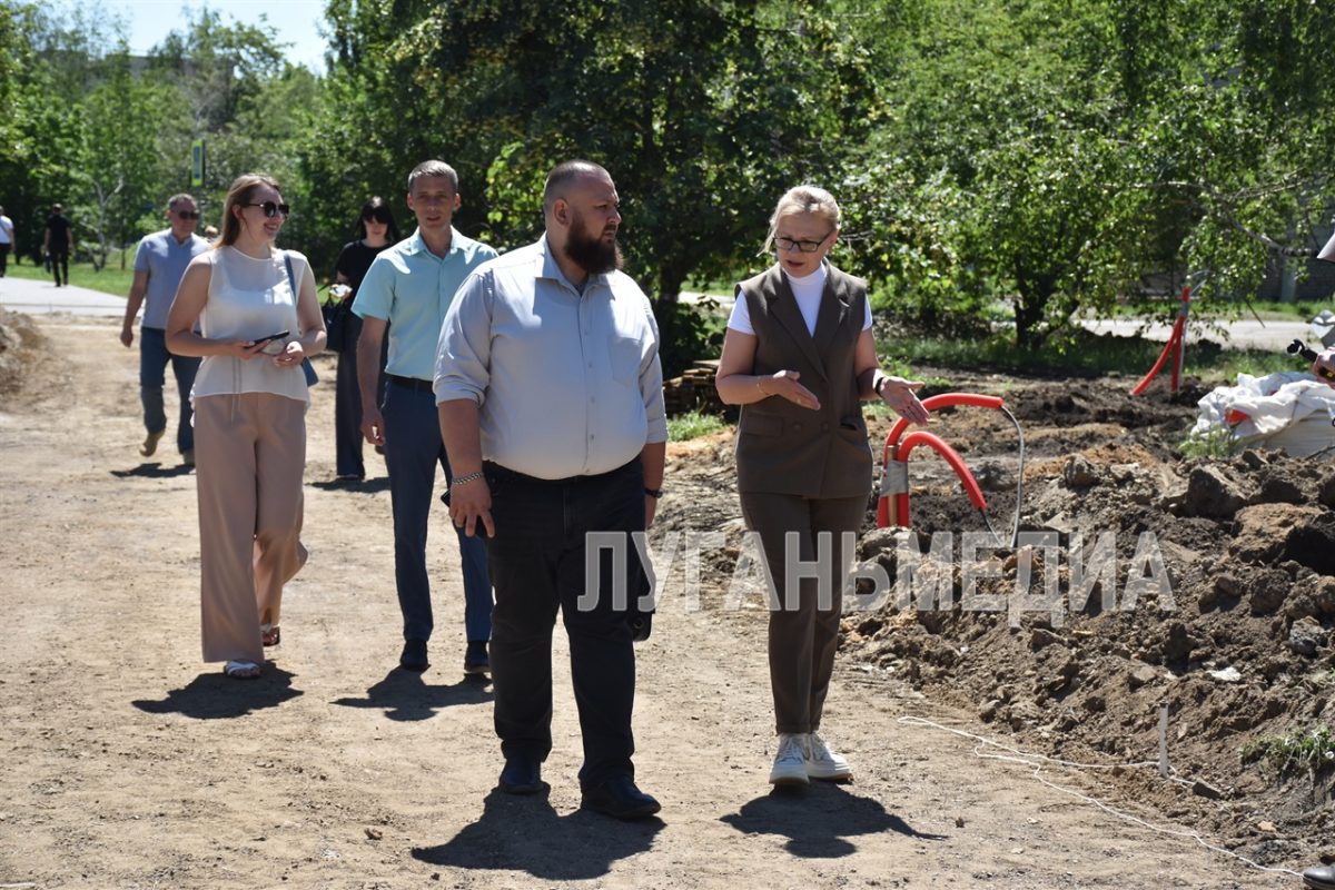 В Кировске в рамках реализации Народной программы партийный десант провел инспекцию второй части бульвара 40&hellip;