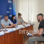 Сенатор Совета Федерации от ЛНР Дарья Лантратова провела прием граждан в Лутугино
