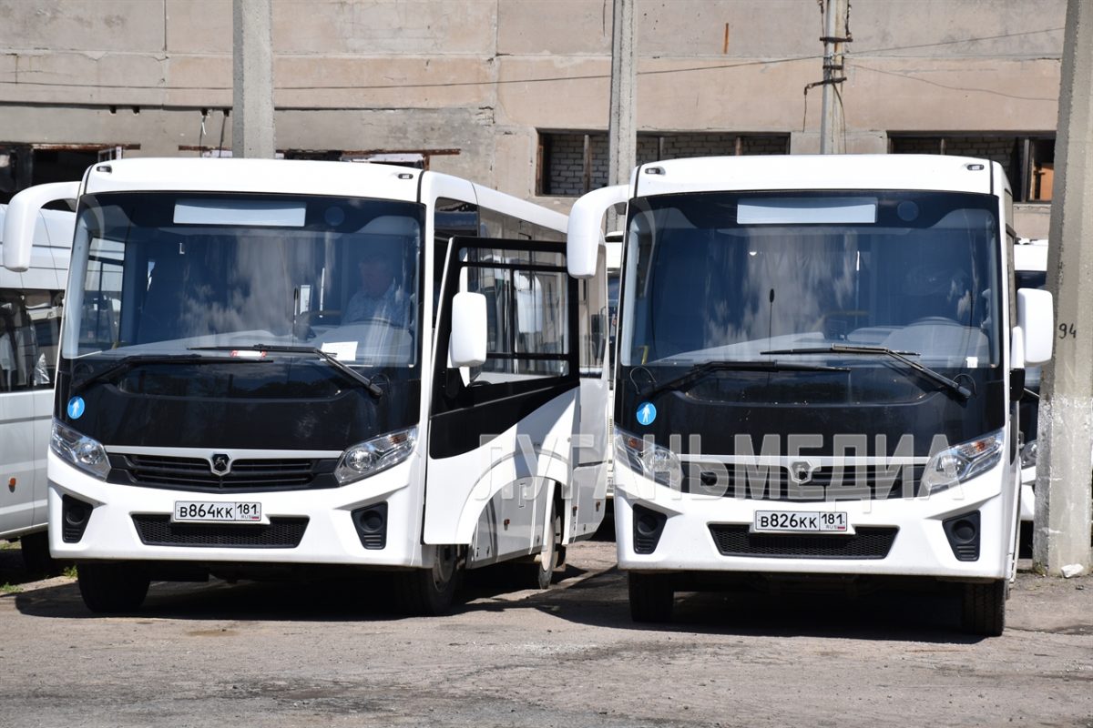 На муниципальные маршруты в Краснодонском округе вышли новые автобусы