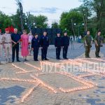 В День памяти и скорби луганские активисты зажгли тысячи свечей в память о погибших…