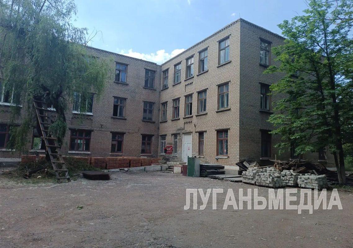 В Молодогвардейске и Суходольске идет ремонт поликлиник