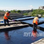 Специалисты Антрацитовского филиала ЕУК ведут плановый текущий ремонт МКД города