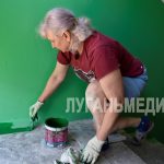 В Красном Луче продолжается ремонт многоквартирных домов
