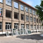 В Ясеновской школе № 2 им. Д. В. Лазутина продолжается ремонт