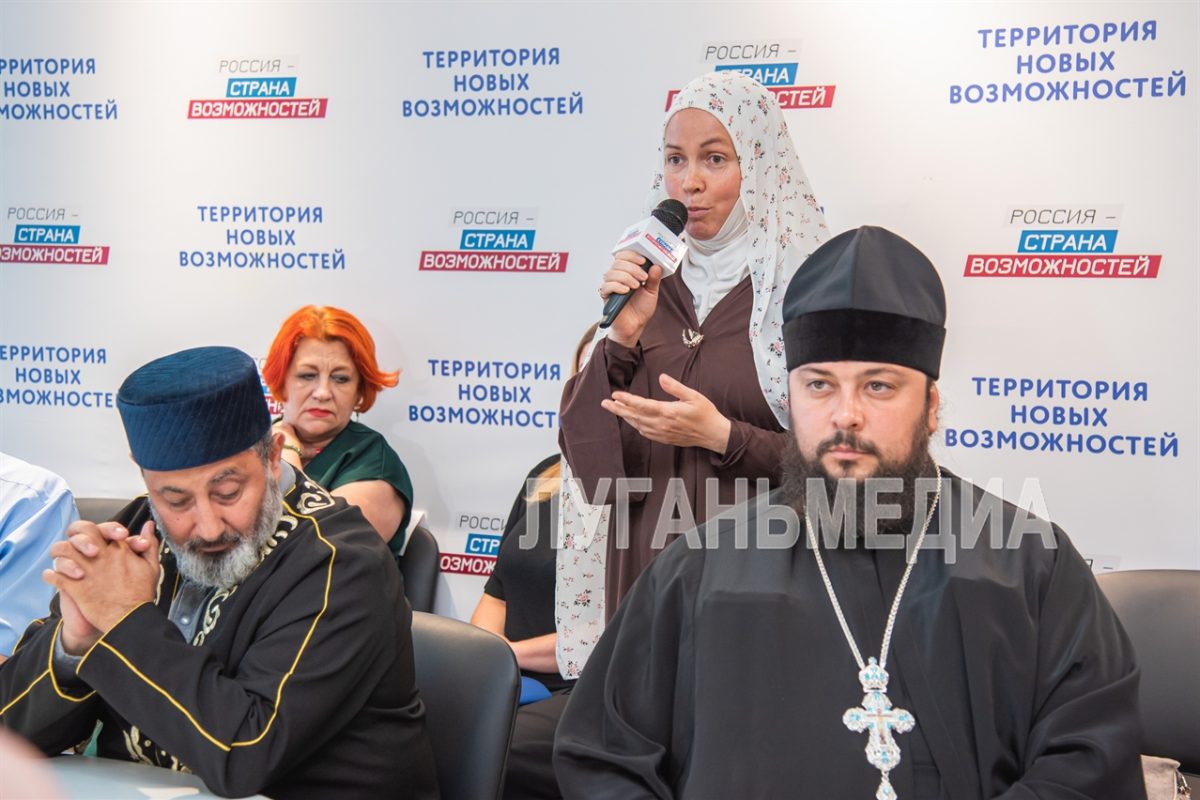 В Луганске состоялась презентация проекта здания Дома народов России в ЛНР