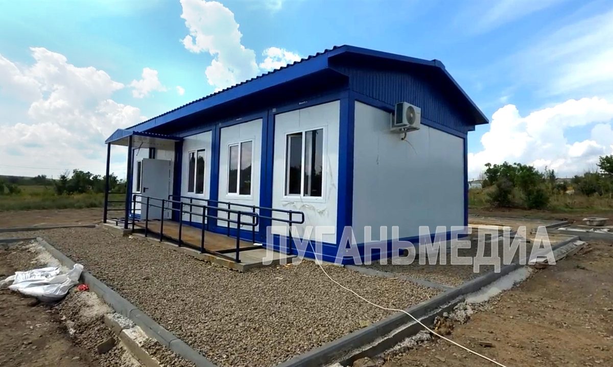 В селе Лесное продолжается строительство фельдшерского пункта