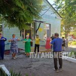 В Меловом прошла зарядка под открытым небом для «серебряного» возраста