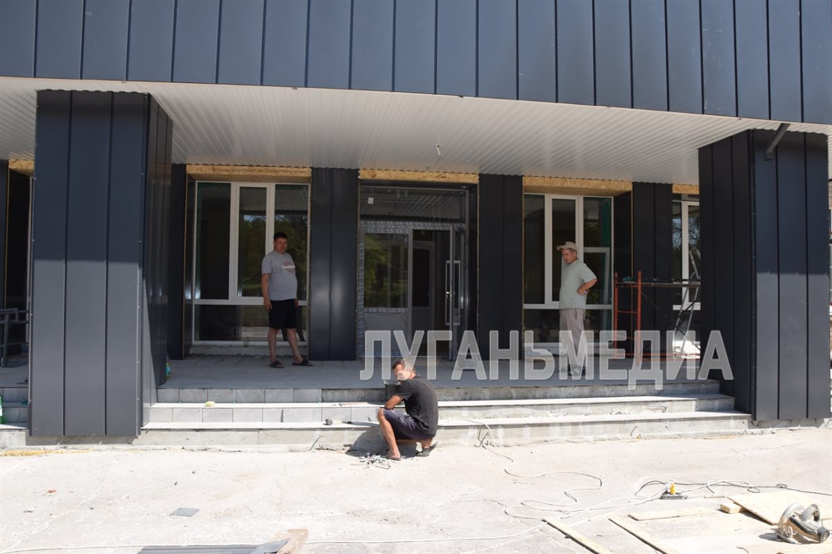 В Зимогорьевской школе продолжается капитальный ремонт