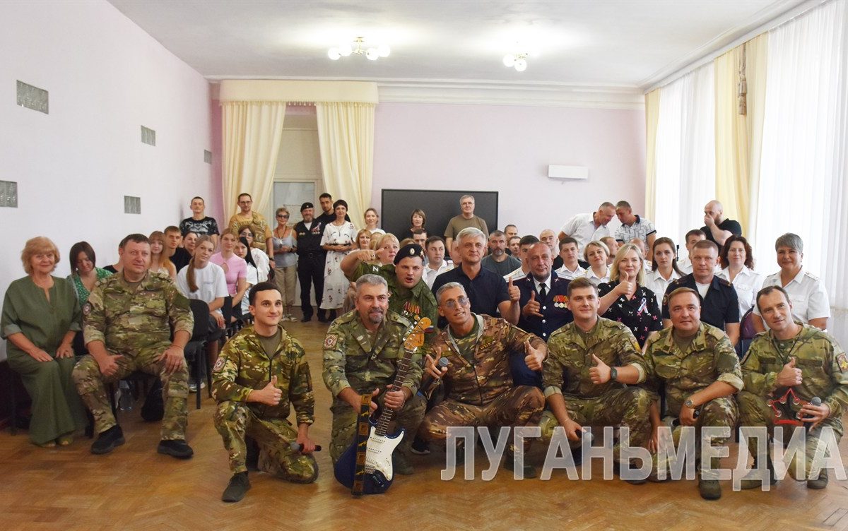 В Брянке состоялось празднование Дня офицера России