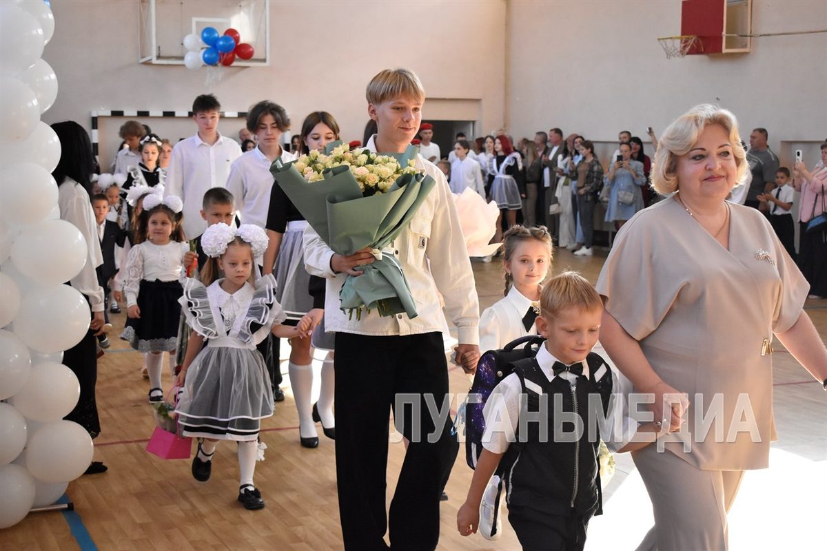 В Брянковском УВК № 7 прозвенел первый звонок