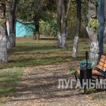 В Алчевске продолжаются ремонтно-восстановительные работы в сквере Дружбы и на проспекте Ленина
