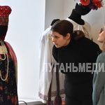 Ко Дню народного единства в Луганске открылась выставка «Многоцветье единой Родины»