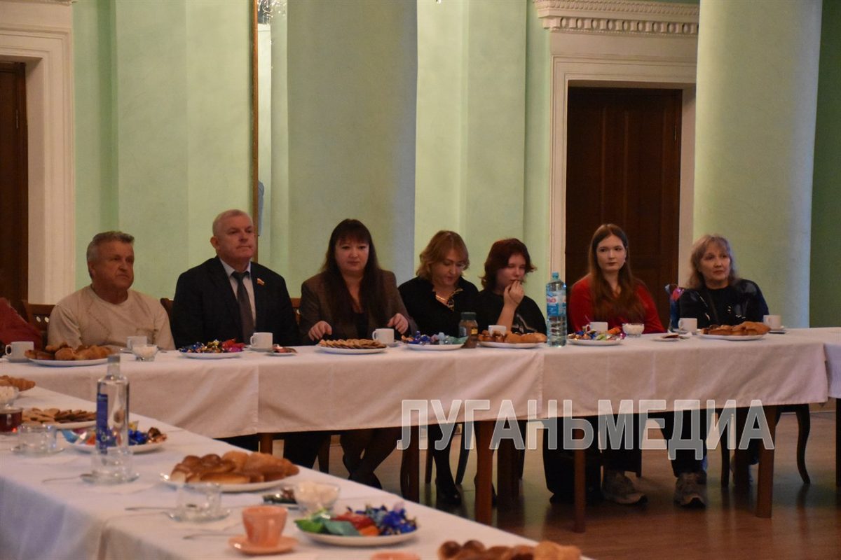 В День белой трости в Краснодоне прошло тематическое мероприятие